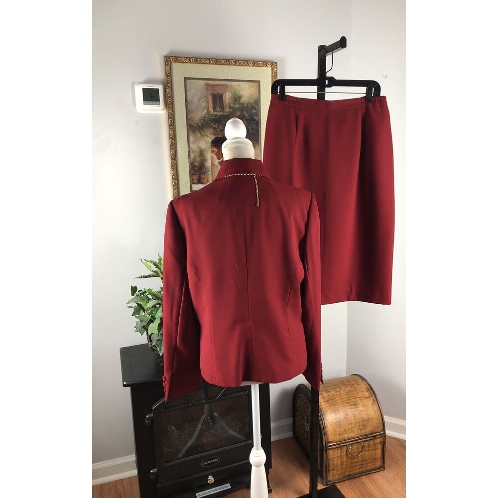 Morgan Miller 2 Pcs Skirt Suite Size 12 Red Long Sleeve 4 Button Lined Collared - Picture 6 of 14